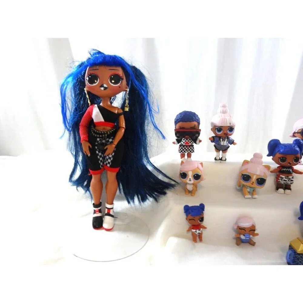 LOL Surprise OMG Downtown BB Uptown Girl‎ Locker Sets Big Sister Pet Accessories